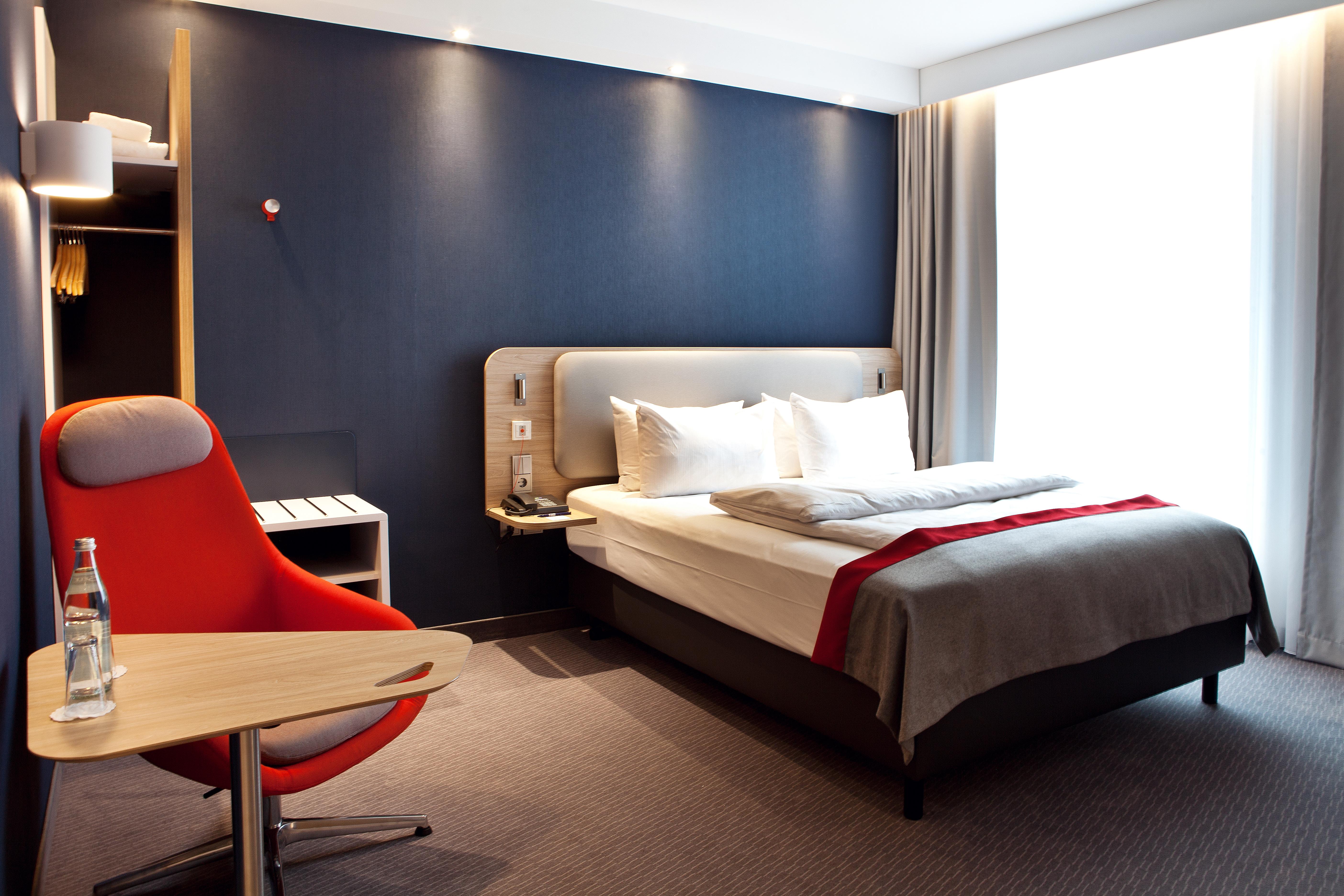 Holiday Inn Express - Recklinghausen Bagian luar foto