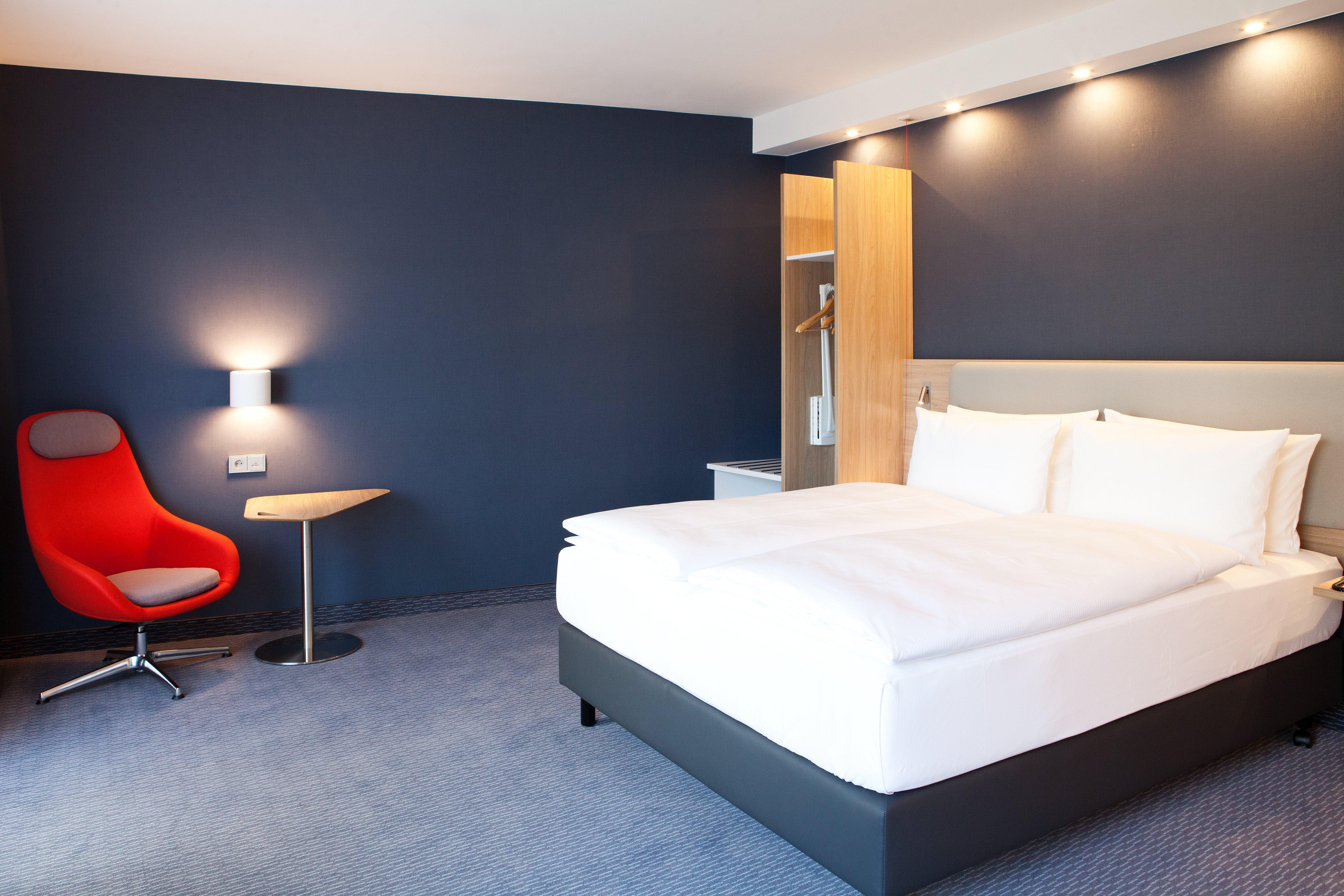 Holiday Inn Express - Recklinghausen Bagian luar foto